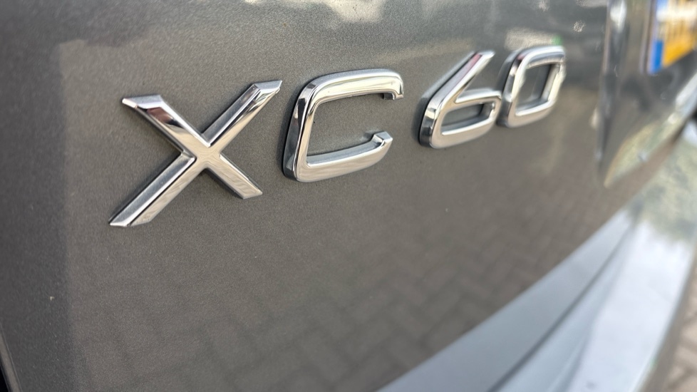 Used Volvo XC60 2020 for sale - 77618989: Photo 39