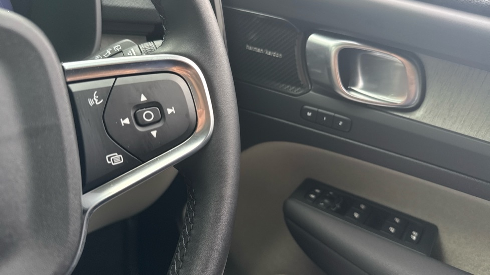 Used Volvo XC40 2025 for sale - 76241493: Photo 26