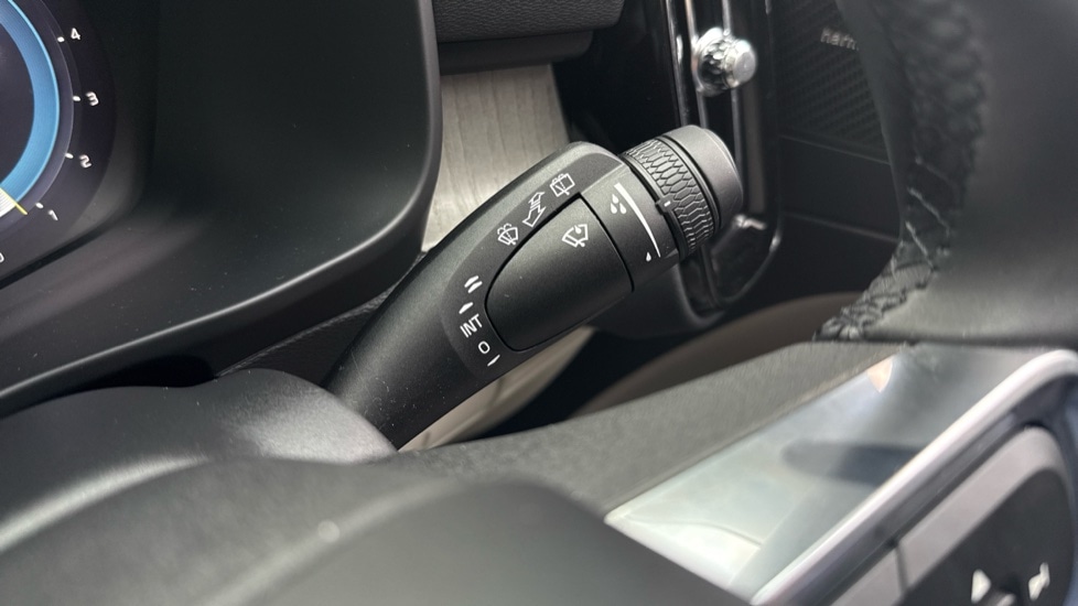 Used Volvo XC40 2025 for sale - 76241493: Photo 27