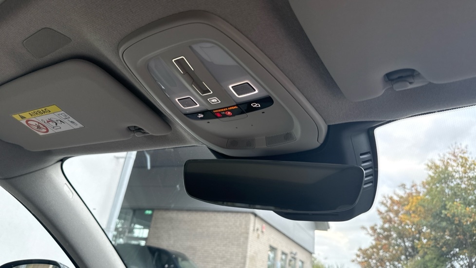 Used Volvo XC40 2025 for sale - 76241493: Photo 33