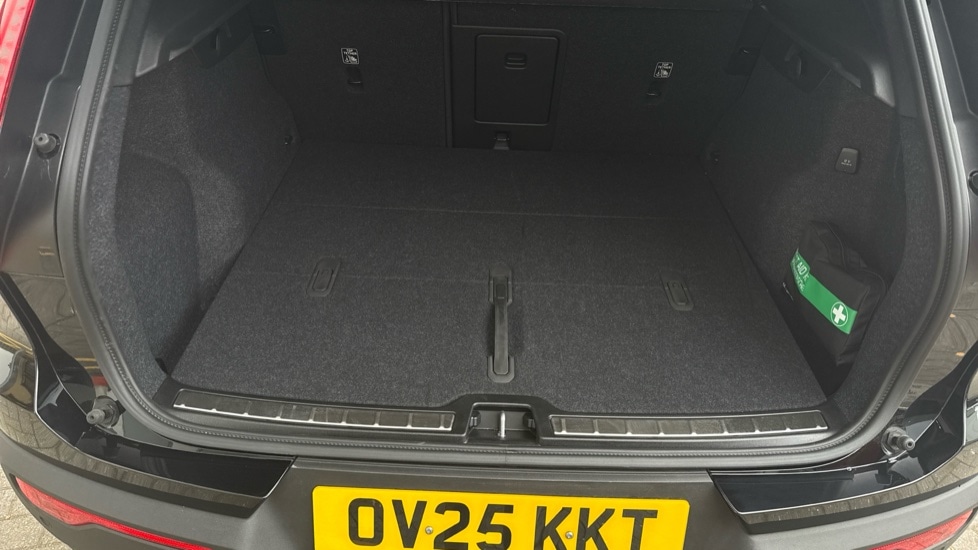 Used Volvo XC40 2025 for sale - 76241493: Photo 47