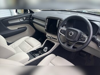 Used Volvo XC40 2025 for sale - 76241493: Photo