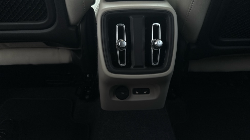 Used Volvo XC40 2025 for sale - 76241493: Photo 52