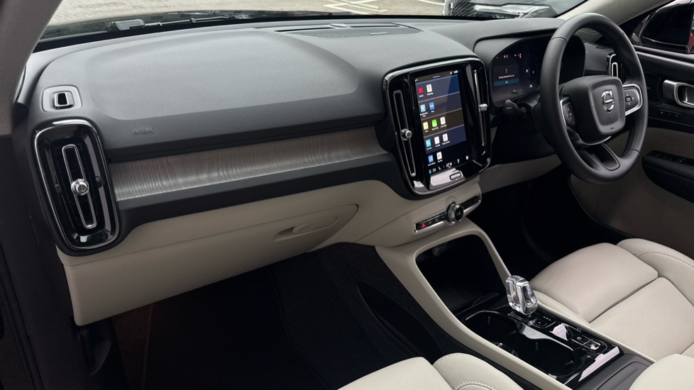 Used Volvo XC40 2025 for sale - 76241493: Photo 61