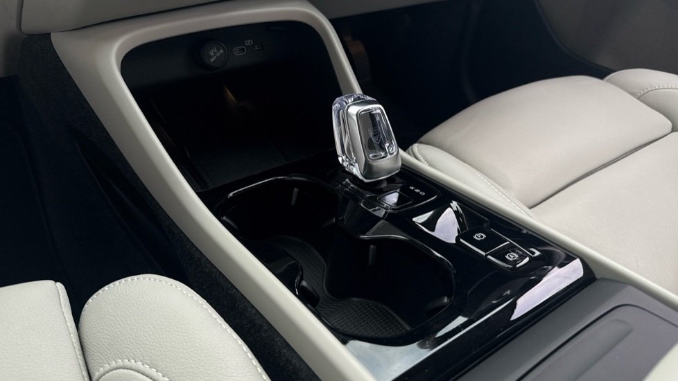 Used Volvo XC40 2025 for sale - 76241493: Photo 63