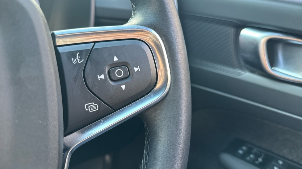 Used Volvo XC40 2022 for sale - 76507493: Photo 26