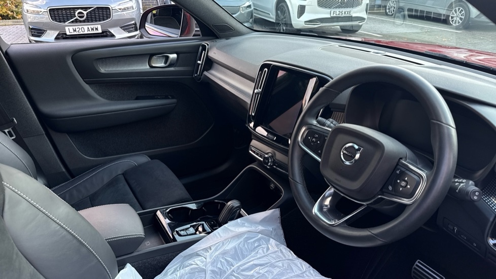 Used Volvo XC40 2022 for sale - 76507493: Photo 4