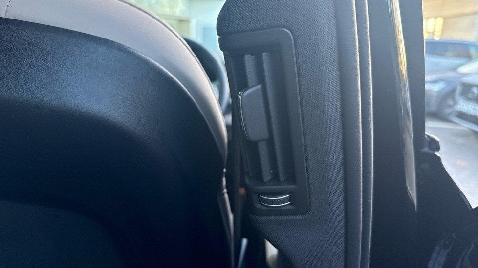 Used Volvo XC90 2025 for sale - 76696391: Photo 27