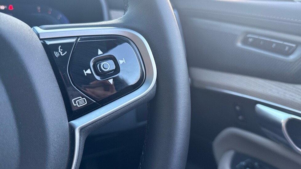 Used Volvo XC90 2025 for sale - 76696391: Photo 45