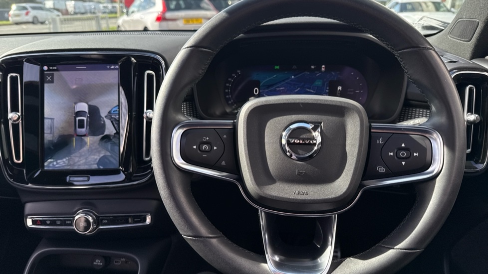 Used Volvo XC40 2021 for sale - 77950583: Photo 10