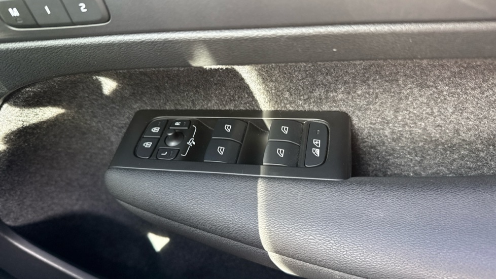 Used Volvo XC40 2021 for sale - 77950583: Photo 41