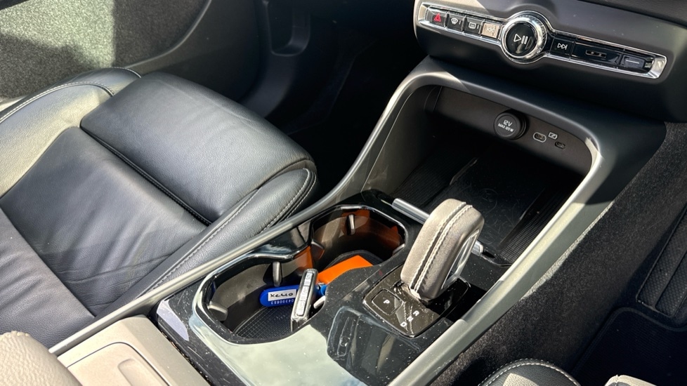 Used Volvo XC40 2021 for sale - 77950583: Photo 44