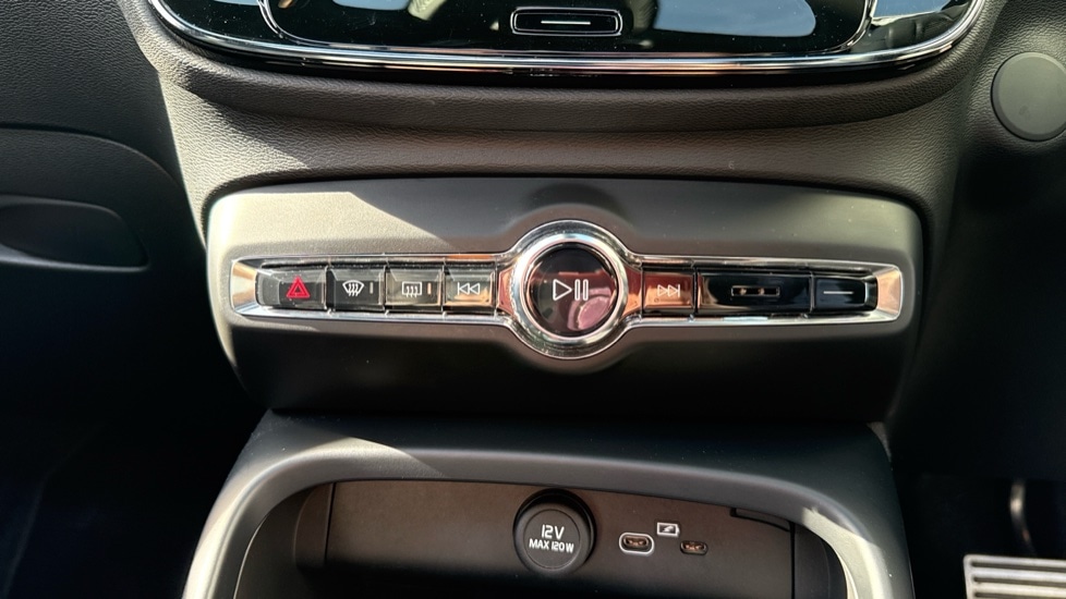 Used Volvo XC40 2021 for sale - 77950583: Photo 45