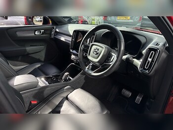 Used Volvo XC40 2021 for sale - 77950583: Photo