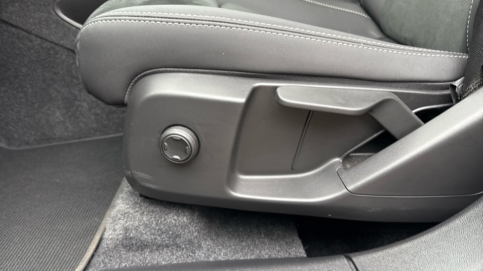 Used Volvo XC40 2024 for sale - 76523561: Photo 15