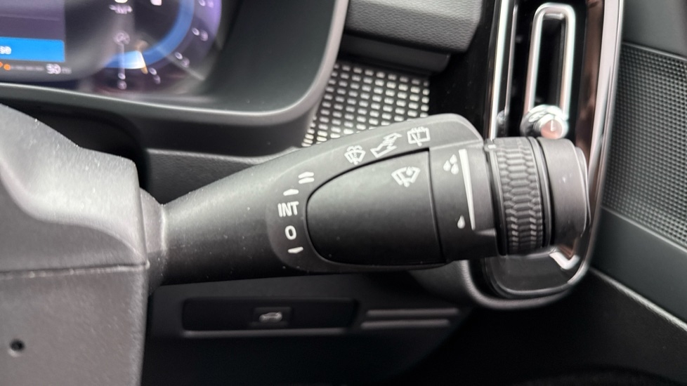 Used Volvo XC40 2024 for sale - 76523561: Photo 27