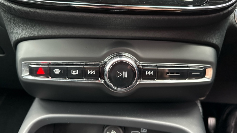 Used Volvo XC40 2024 for sale - 76523561: Photo 31