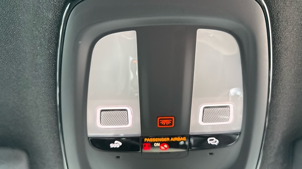 Used Volvo XC40 2024 for sale - 76523561: Photo 37