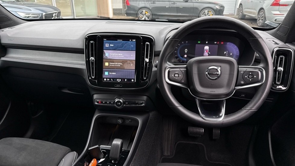 Used Volvo XC40 2024 for sale - 76523561: Photo 5