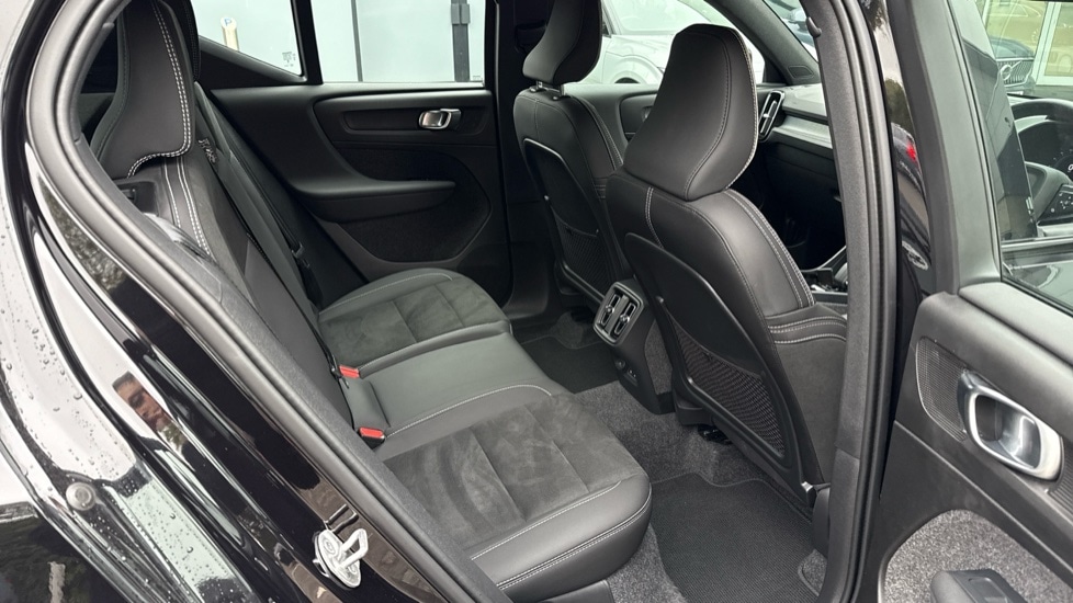 Used Volvo XC40 2024 for sale - 76523561: Photo 6