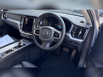 Used Volvo V60 2025 for sale - 78049797: Photo