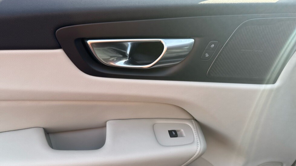 Used Volvo XC60 2025 for sale - 77063385: Photo 28