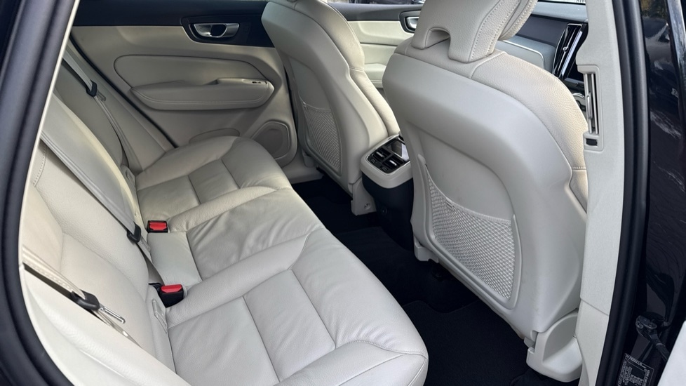 Used Volvo XC60 2025 for sale - 77063385: Photo 6
