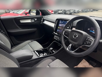 Used Volvo XC40 2024 for sale - 77848088: Photo