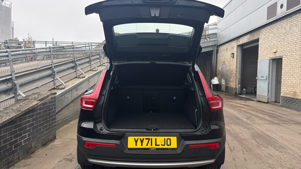 Used Volvo XC40 2021 for sale - 78220824: Photo 13