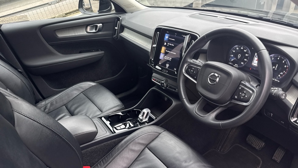 Used Volvo XC40 2021 for sale - 78220824: Photo 4