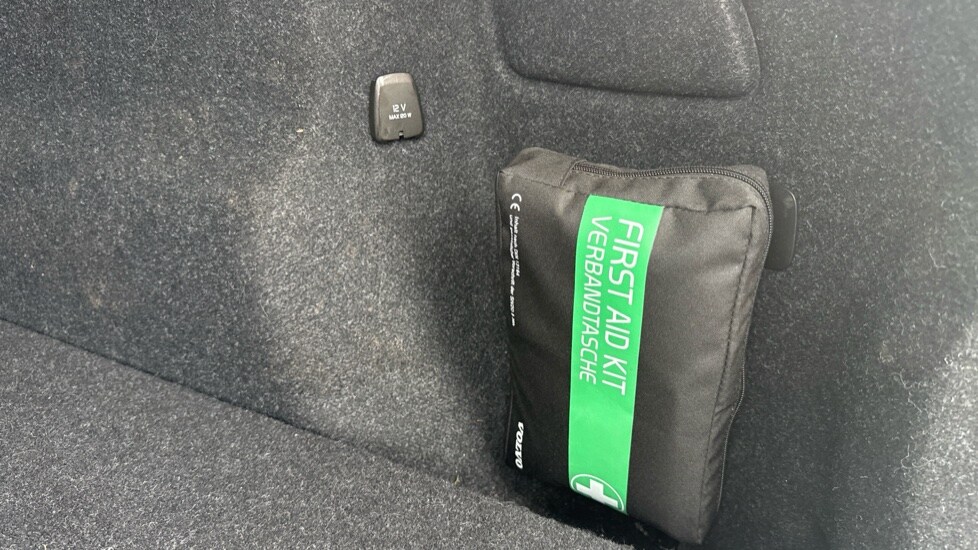 Used Volvo XC40 2021 for sale - 78220824: Photo 42