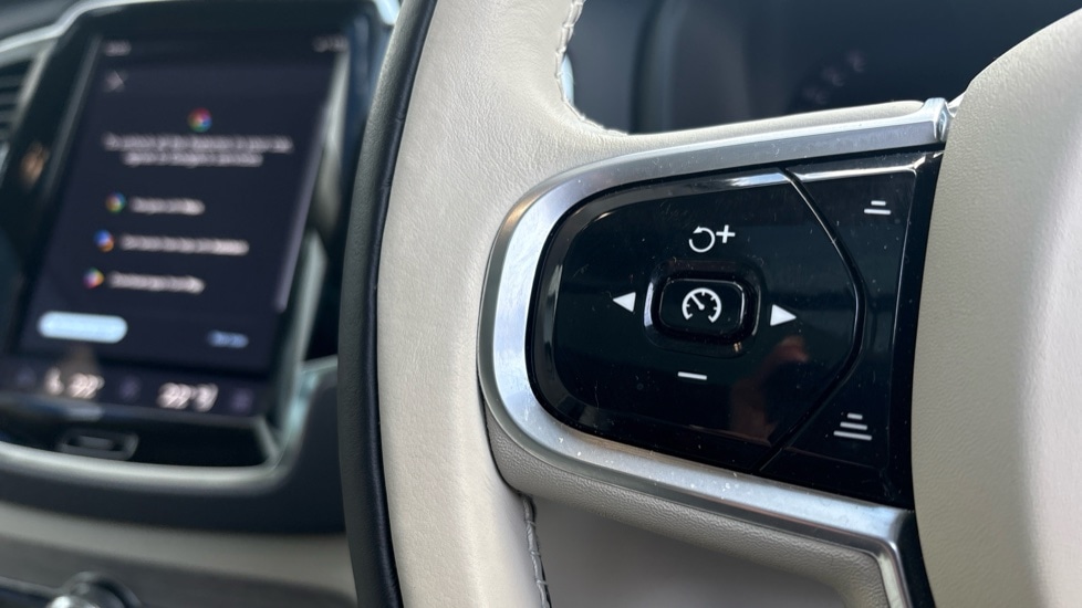 Used Volvo XC90 2022 for sale - 77981171: Photo 37