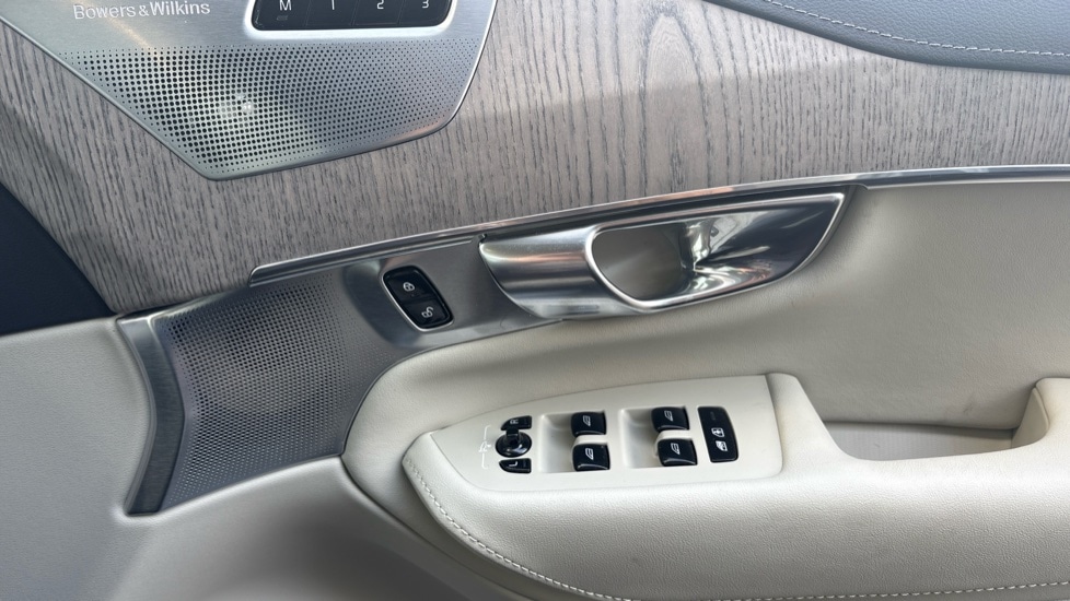 Used Volvo XC90 2022 for sale - 77981171: Photo 41