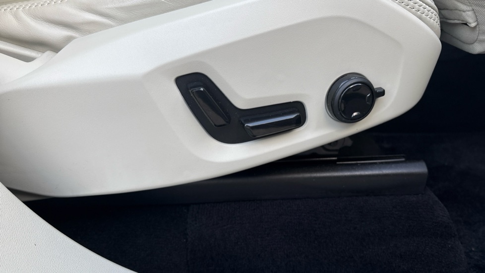 Used Volvo XC90 2022 for sale - 77981171: Photo 43