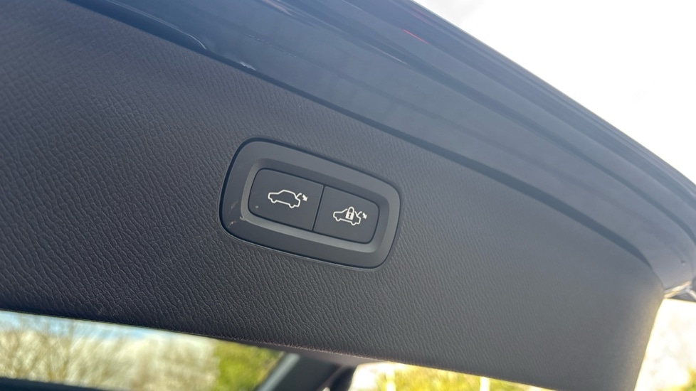 Used Volvo XC90 2022 for sale - 77981171: Photo 65