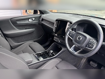Used Volvo XC40 2022 for sale - 77581352: Photo