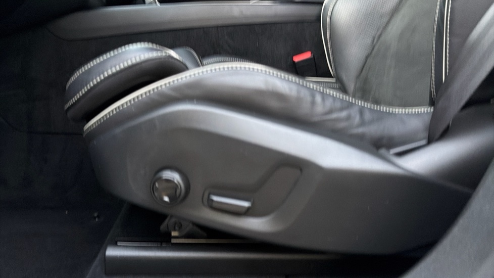 Used Volvo XC60 2019 for sale - 76361888: Photo 30