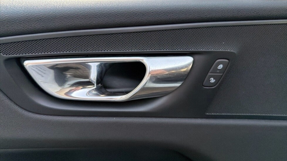 Used Volvo XC60 2019 for sale - 76361888: Photo 31