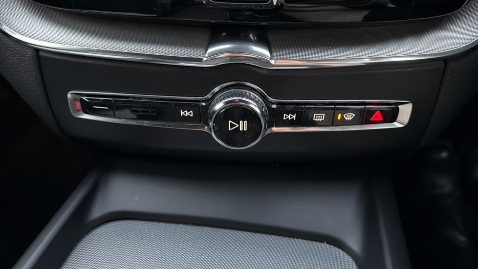 Used Volvo XC60 2019 for sale - 76361888: Photo 35