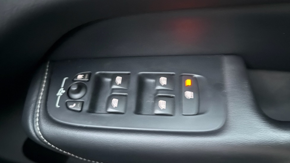 Used Volvo XC60 2019 for sale - 76361888: Photo 39