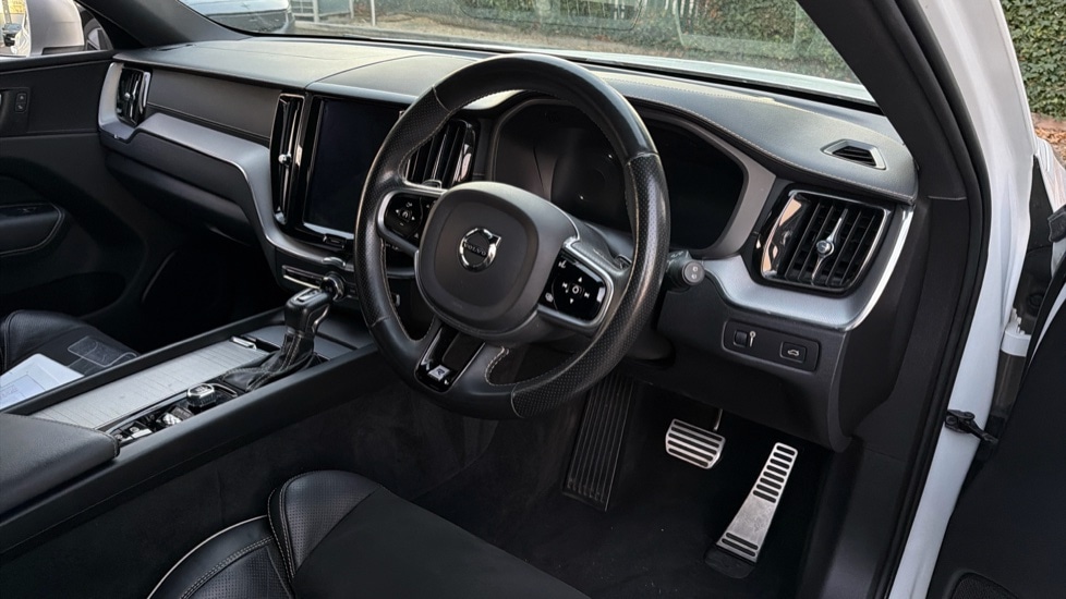 Used Volvo XC60 2019 for sale - 76361888: Photo 4