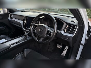 Used Volvo XC60 2019 for sale - 76361888: Photo