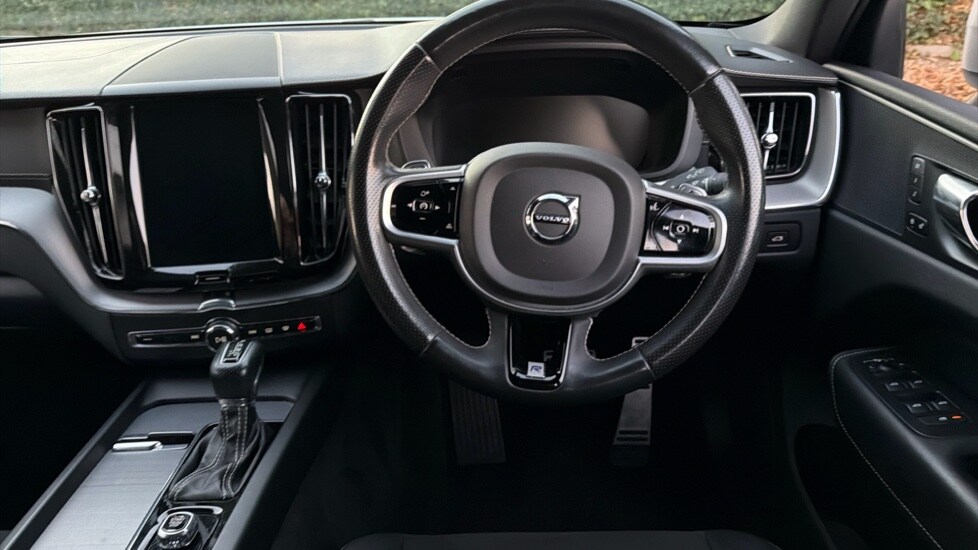 Used Volvo XC60 2019 for sale - 76361888: Photo 5