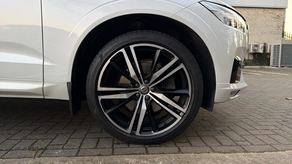 Used Volvo XC60 2019 for sale - 76361888: Photo 9