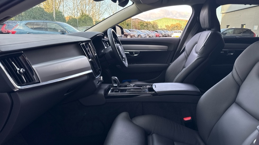 Used Volvo V90 2025 for sale - 77063400: Photo 28