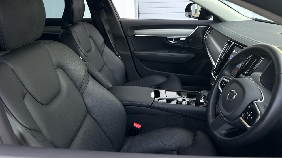 Used Volvo V90 2025 for sale - 77063400: Photo 36