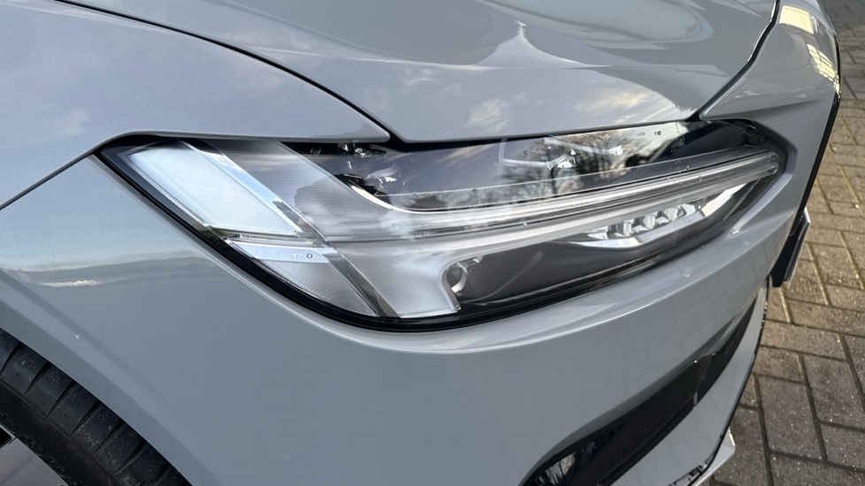 Used Volvo V90 2025 for sale - 77063400: Photo 37