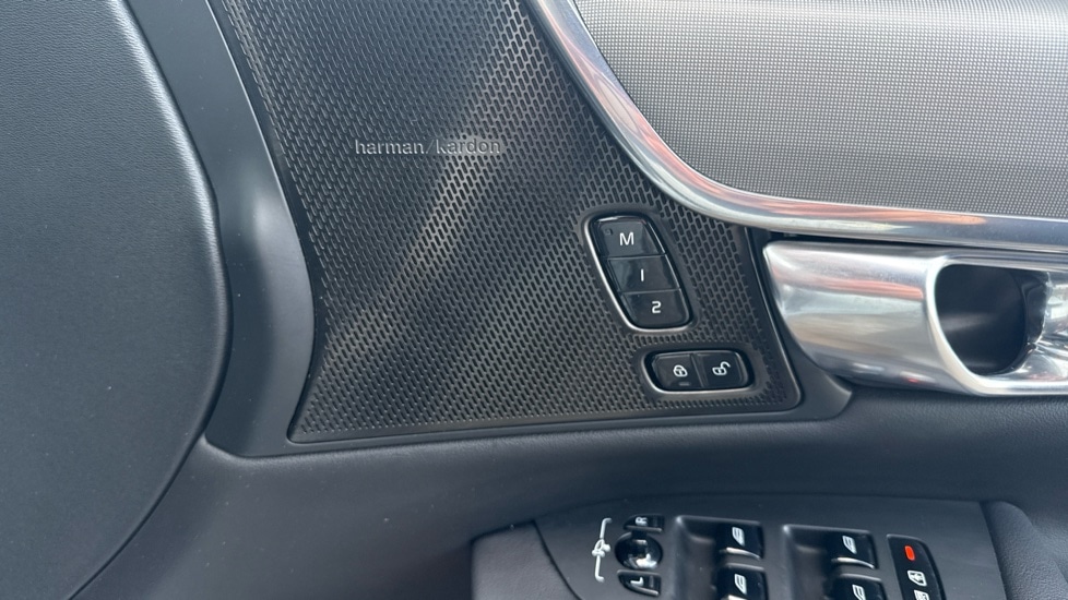 Used Volvo V90 2025 for sale - 77063400: Photo 43