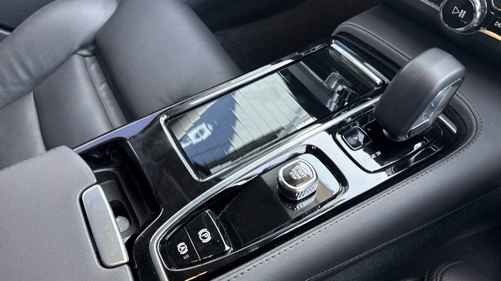 Used Volvo V90 2025 for sale - 77063400: Photo 46