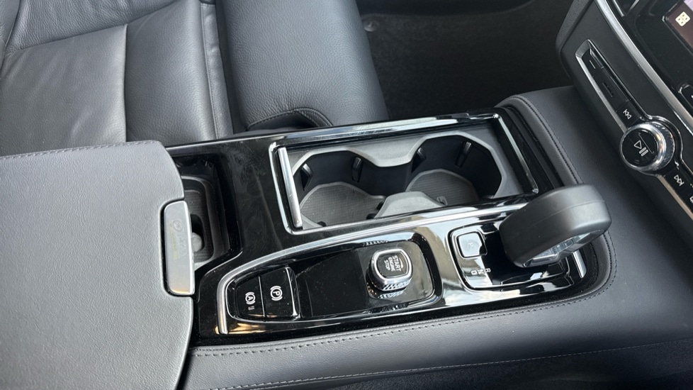 Used Volvo V90 2025 for sale - 77063400: Photo 48